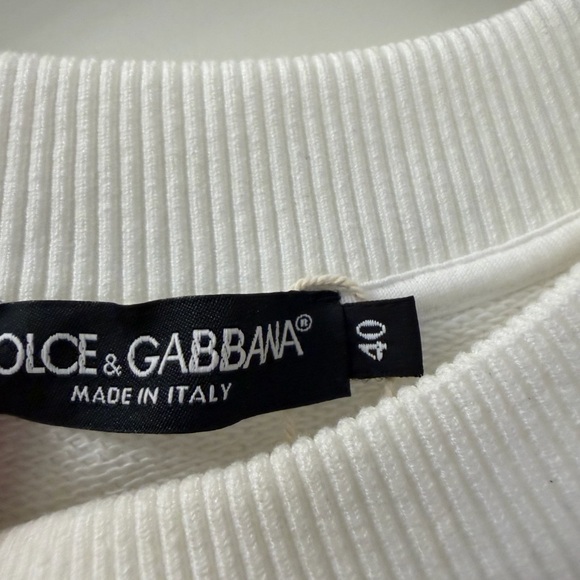 DOLCE & GABBANA
Logo cropped cotton sweatshirt W/ Tag Size 40 IT- 22 inches PTP - Picture 12 of 13